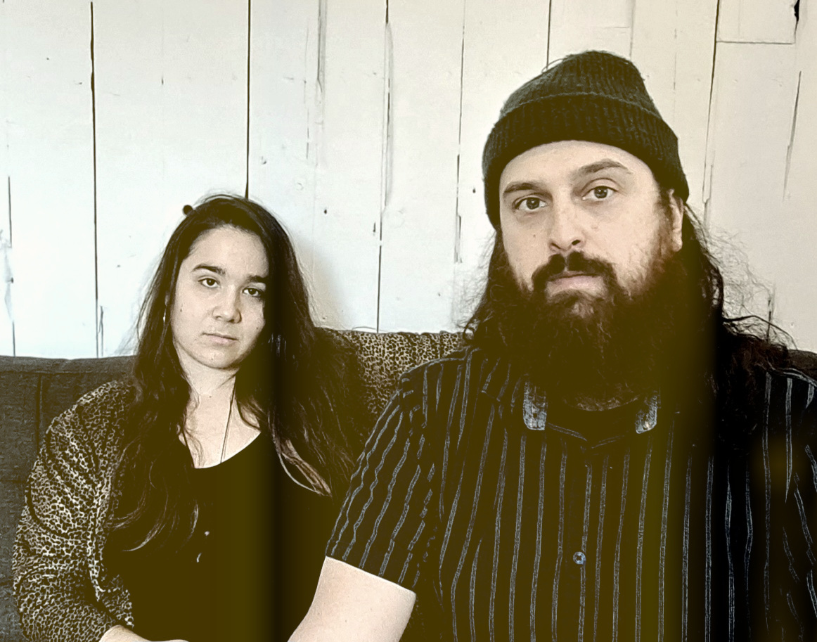 Il duo canadese heavy rock Cycle/End pubblica il nuovo singolo “Broken Mirror”