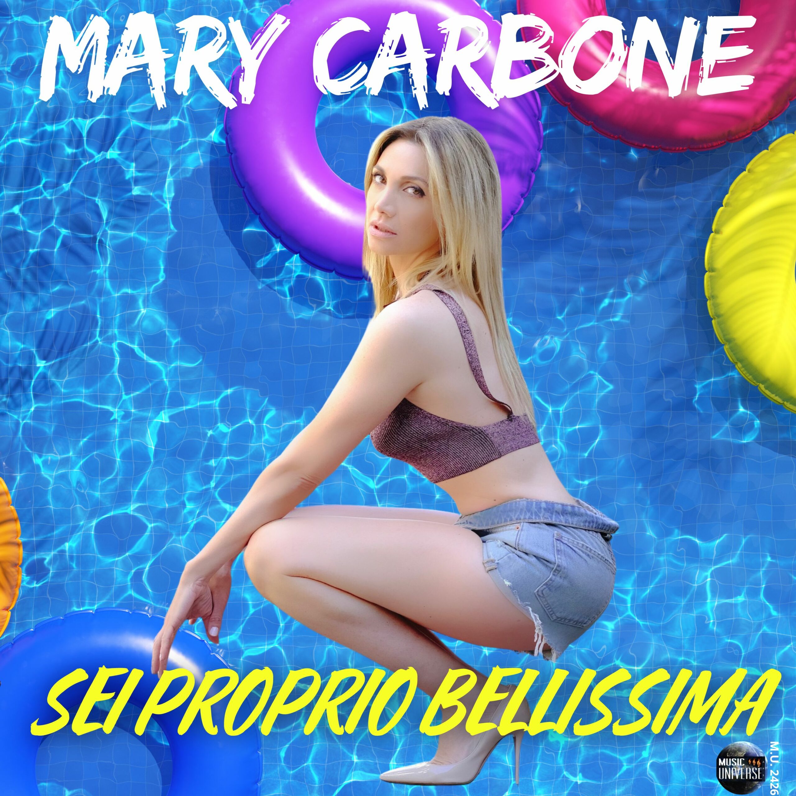 Mary Carbone e il nuovo singolo “Sei proprio bellissima”: una melodia estiva di speranza e riflessività.