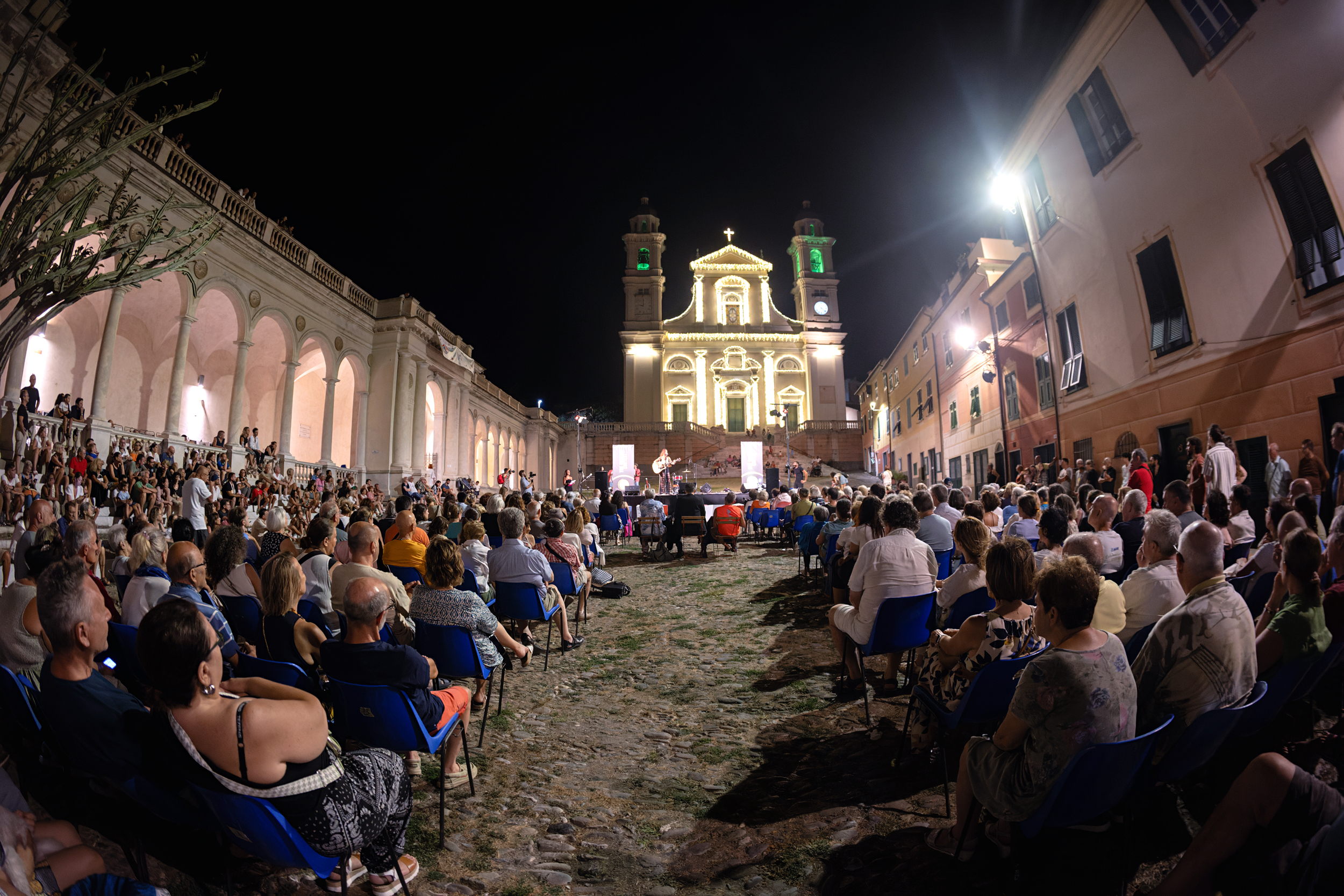 THE BUSKING CONTEST